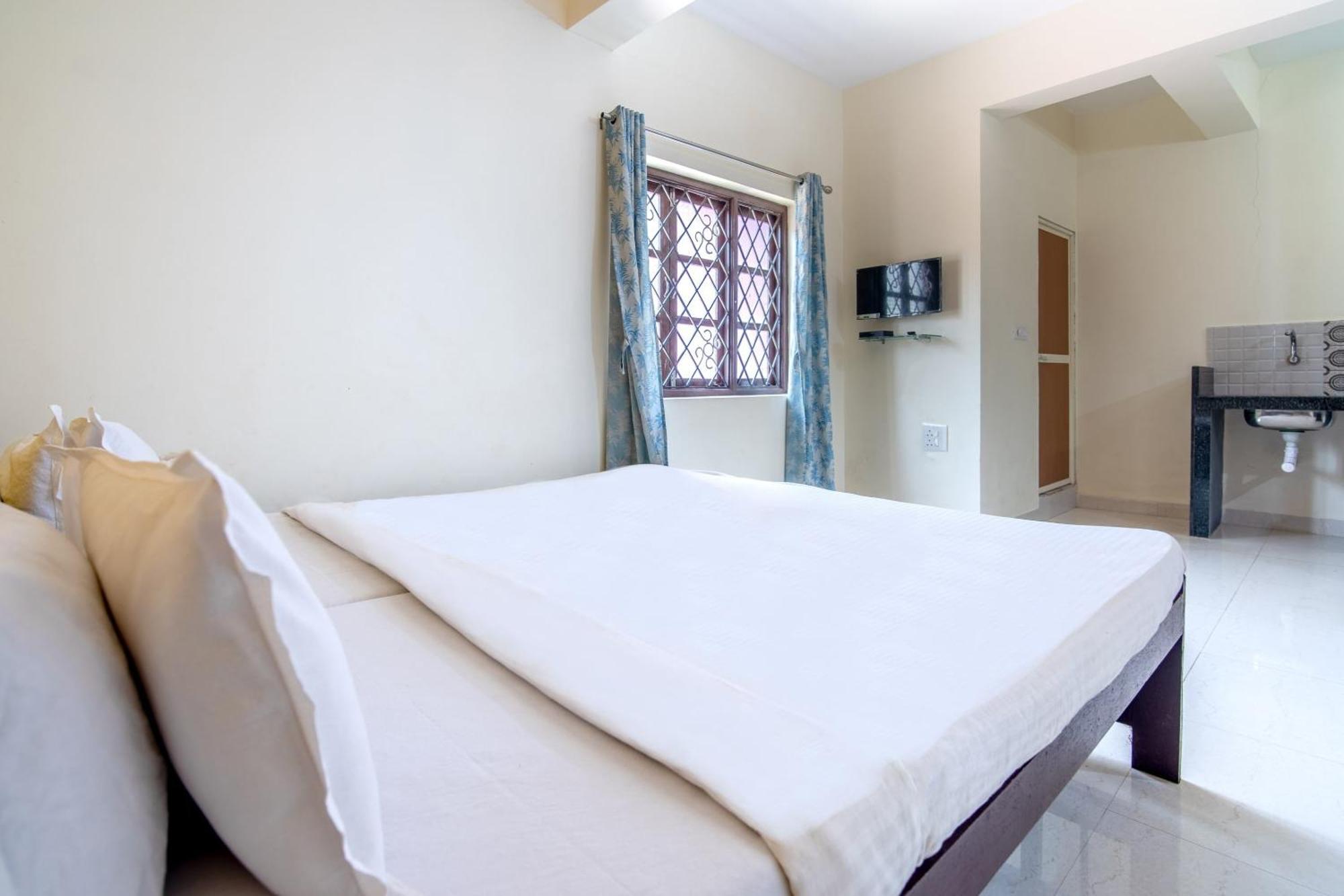 Spot On Ps Guest House Calangute Kültér fotó