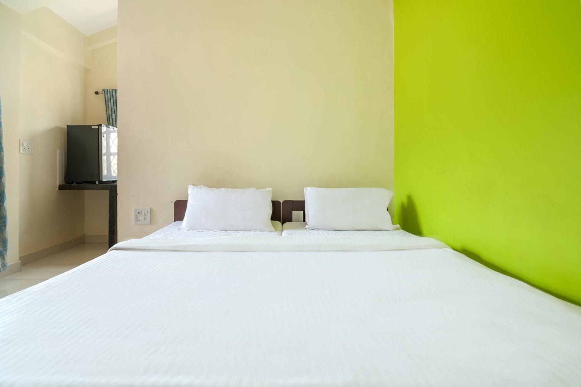 Spot On Ps Guest House Calangute Kültér fotó