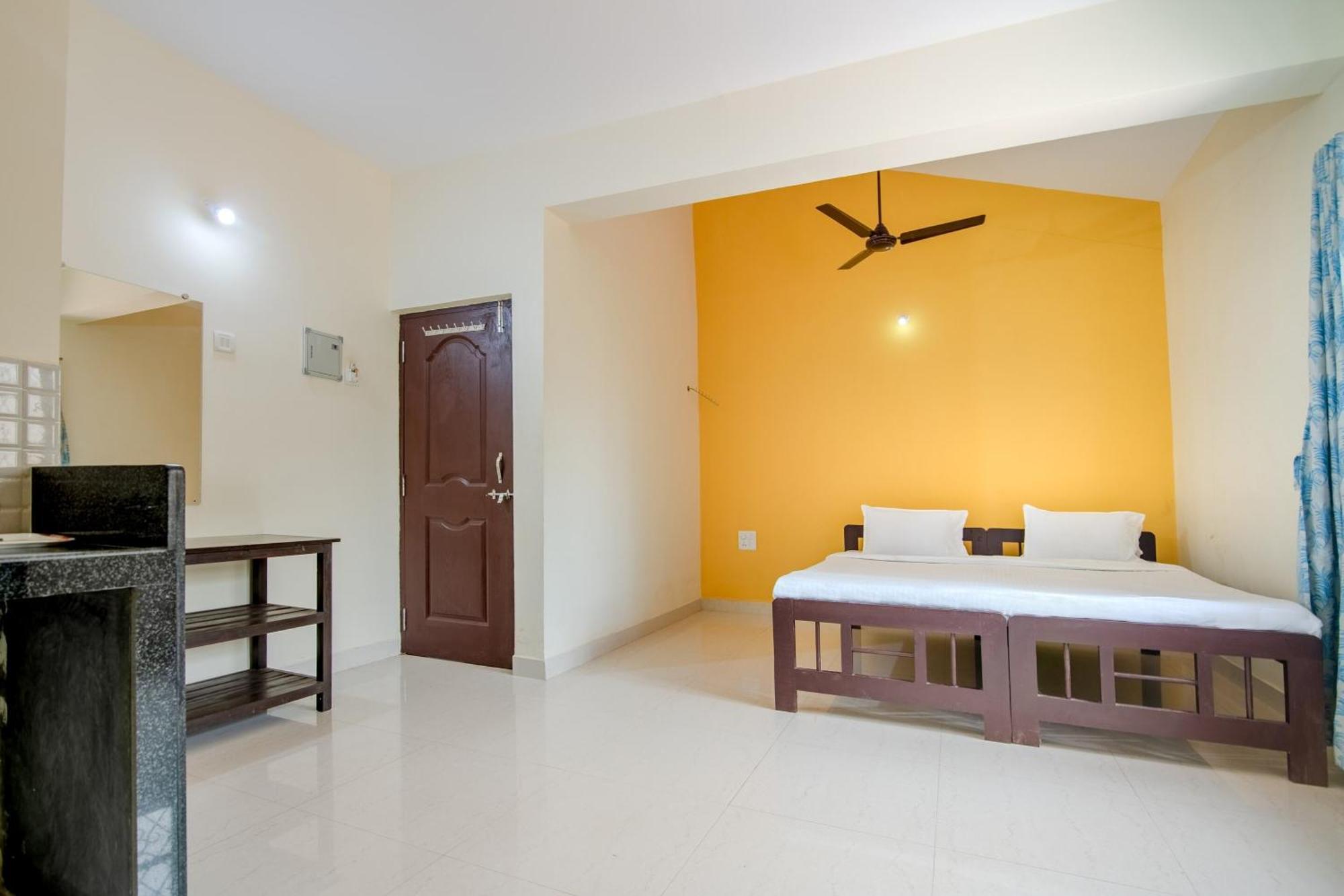 Spot On Ps Guest House Calangute Kültér fotó