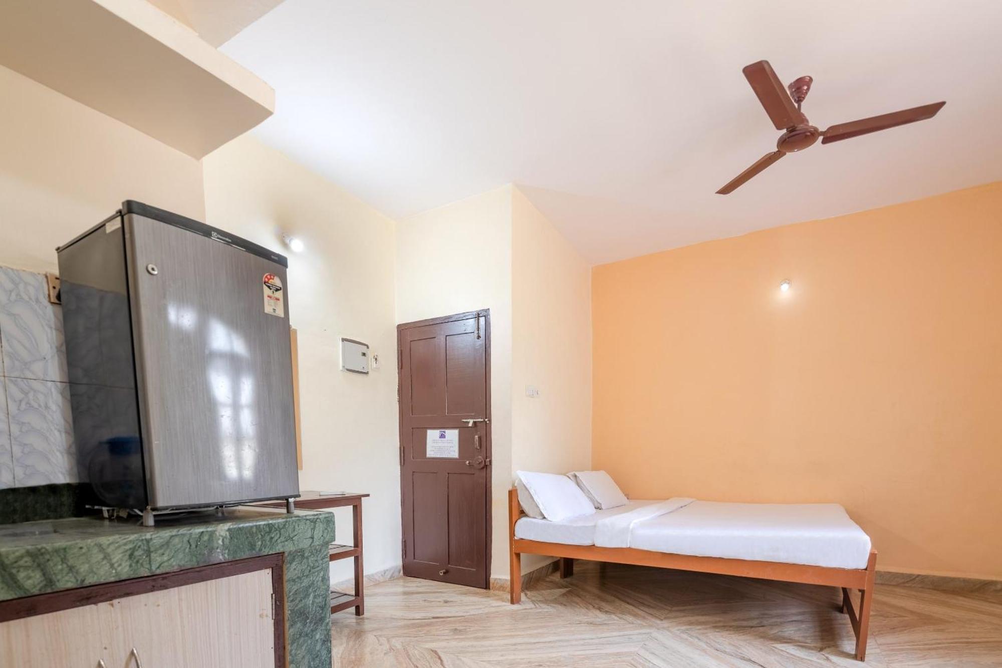 Spot On Ps Guest House Calangute Kültér fotó