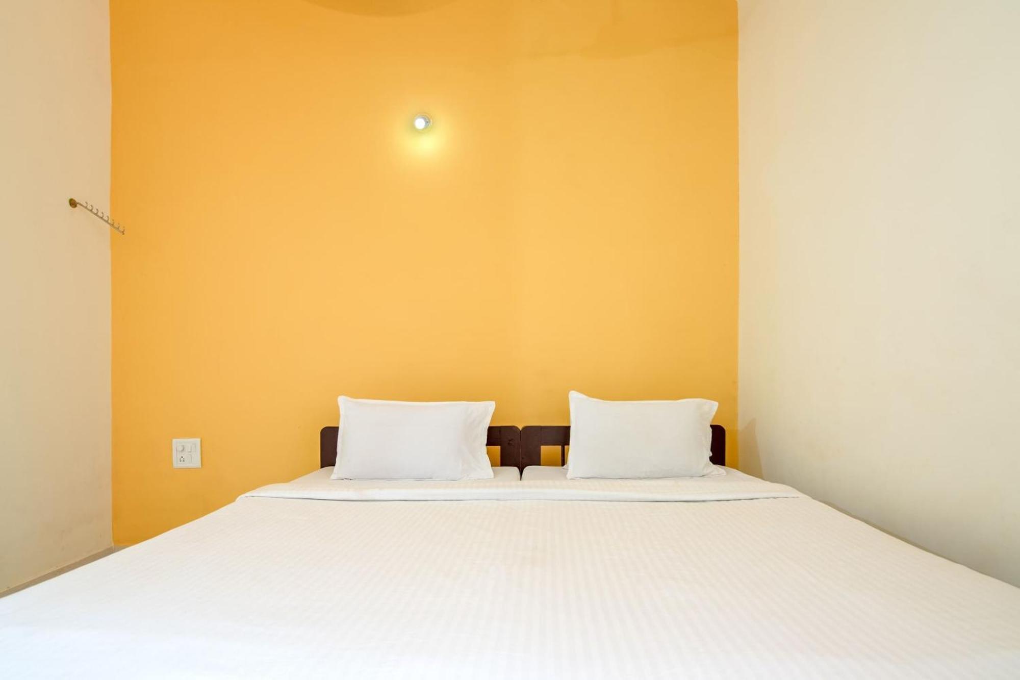 Spot On Ps Guest House Calangute Kültér fotó