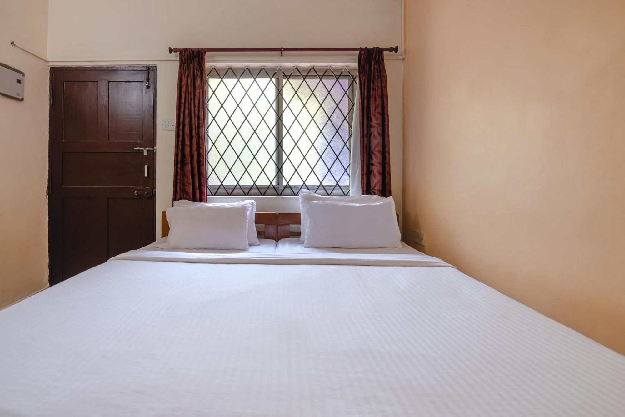Spot On Ps Guest House Calangute Kültér fotó